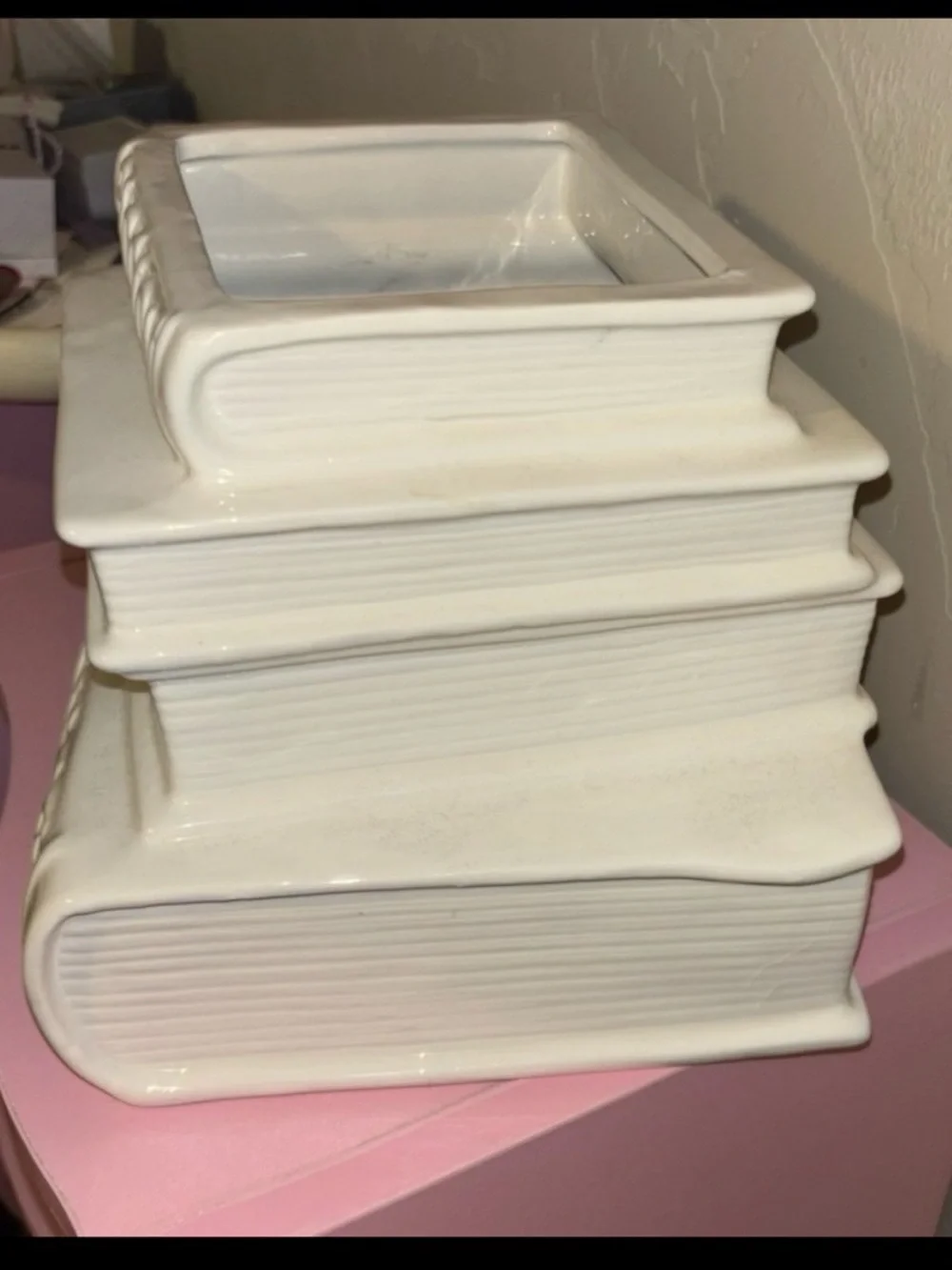 Romance Book Stack Ceramic - Picture 4 of 5